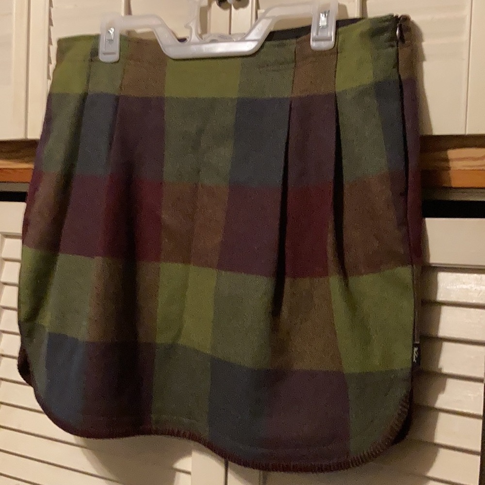 Woolrich Richville II Seasonal Plaid Wool Mini Skirt - Picture 2 of 9